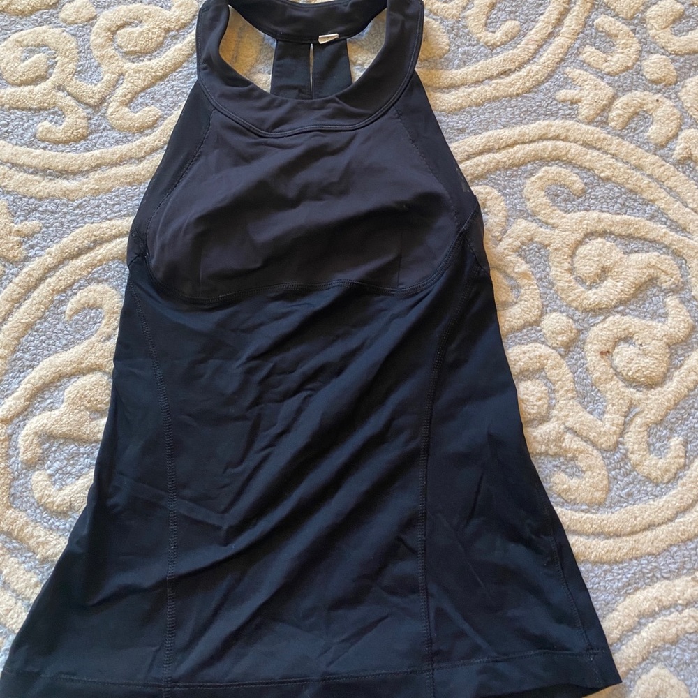 Black lululemon top